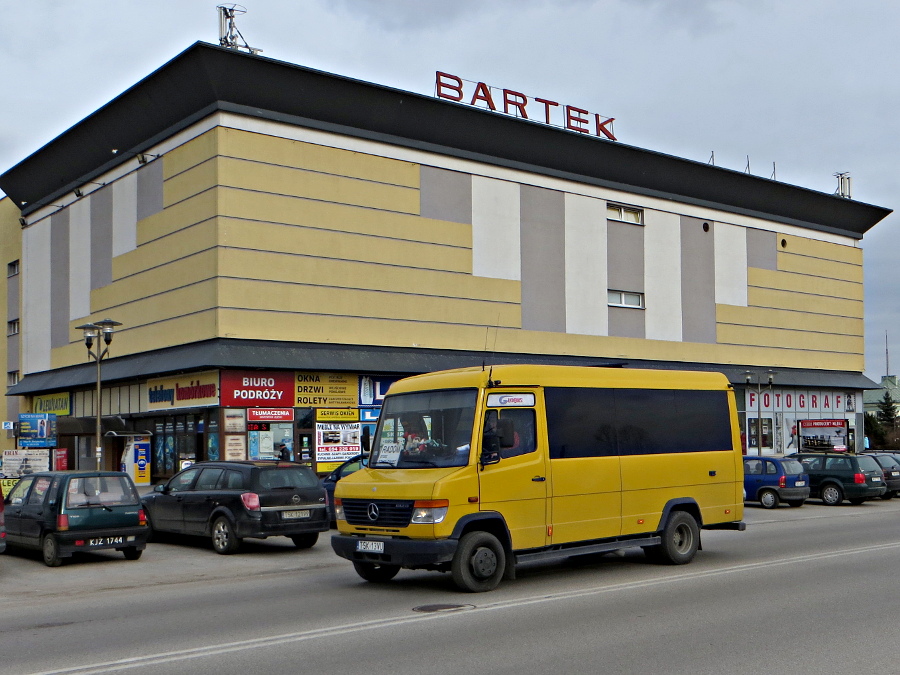 Mercedes-Benz 612 D TSK 13VU Globus Skarysko Kamienna