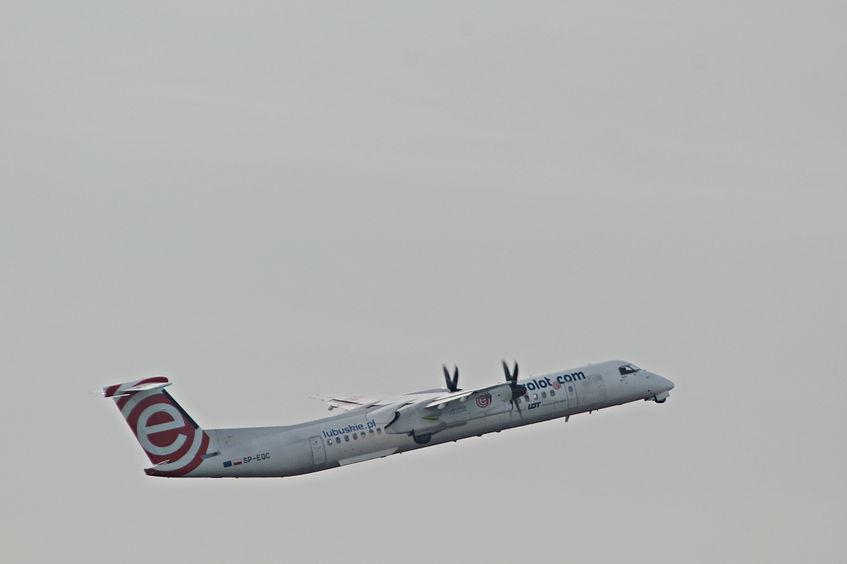 Bombardier Dash 8 Q400 SP-EQC Polskie Linie Lotnicze LOT