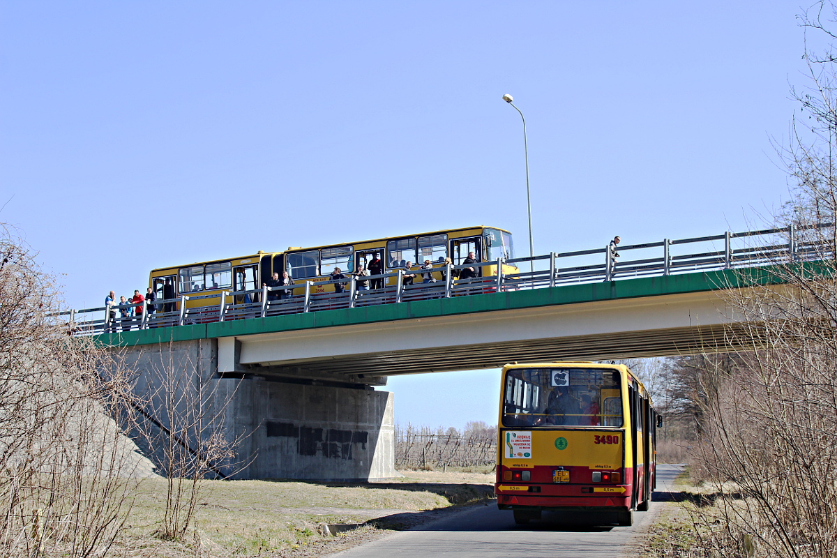 Ikarus 280 RV51 Czerwony Ikarus d