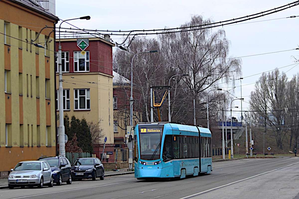 Stadler Tango NF2 1701 Dopravn podnik Ostrava