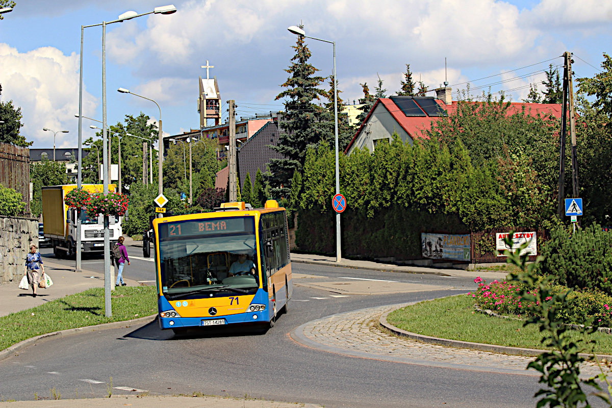 Mercedes Conecto LF 71 MZK Starachowice