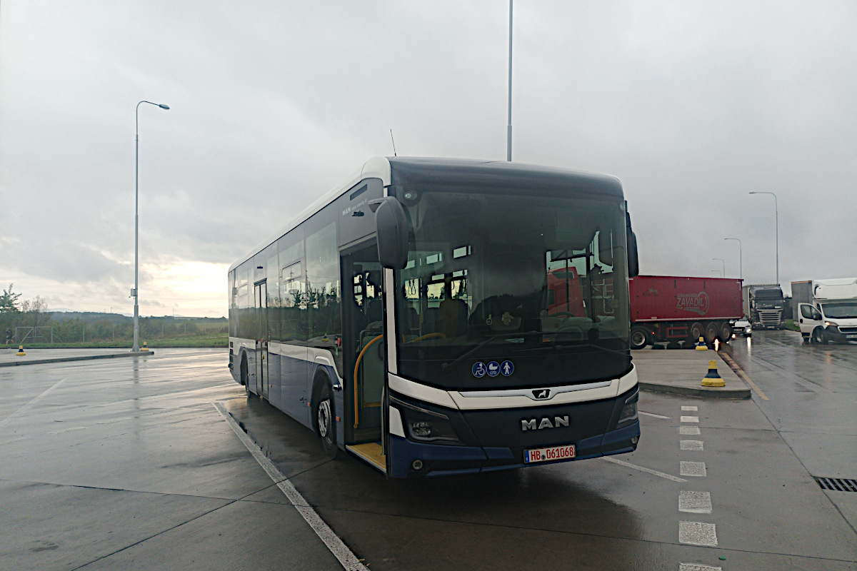 MAN LE360 Lion`s Intercity LE 13 HB 061068 MPK Krakw