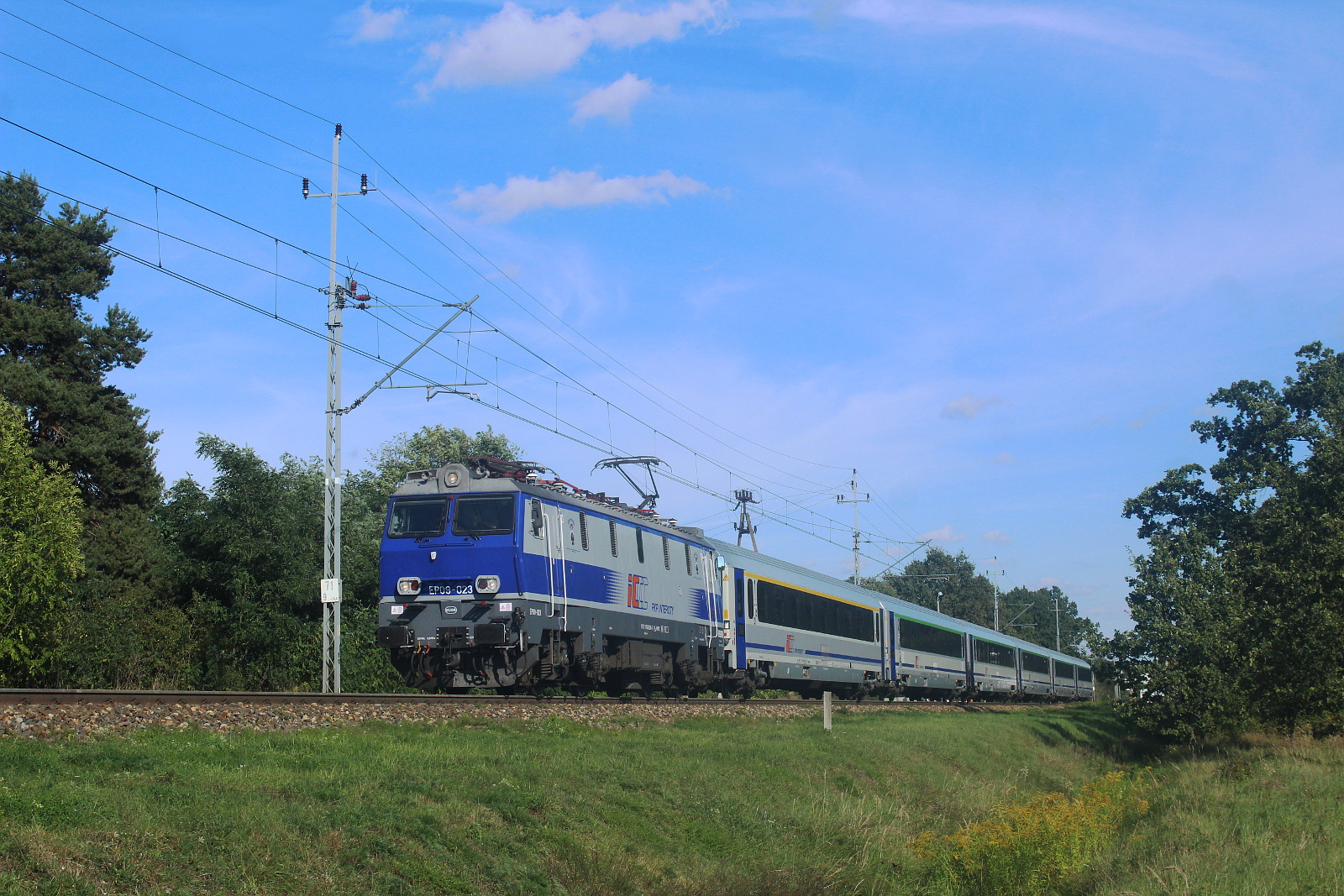 EP09 023 PKP Intercity