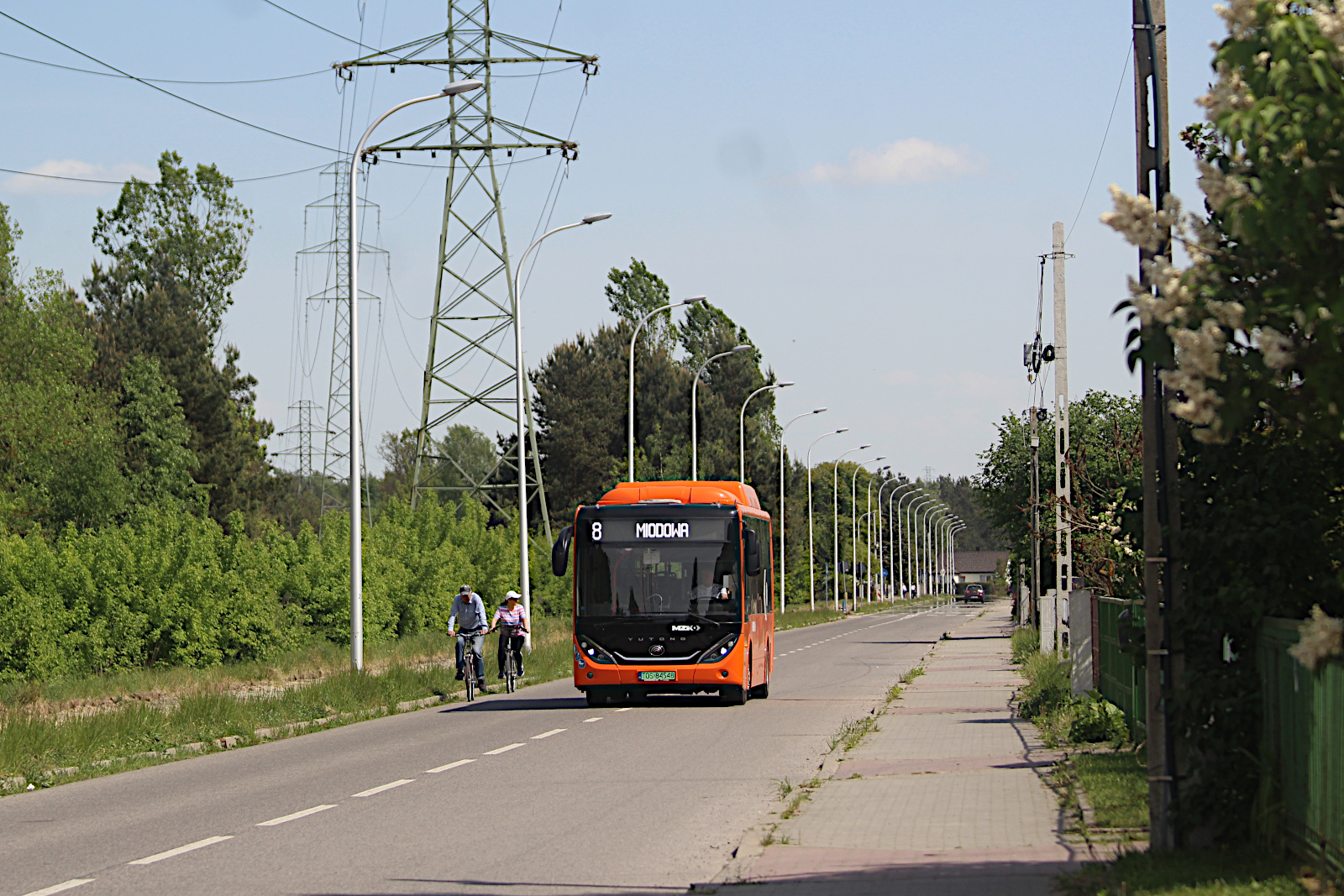 Yutong ZK6890BEVG E9 48 MPK Ostrowiec witokrzyski