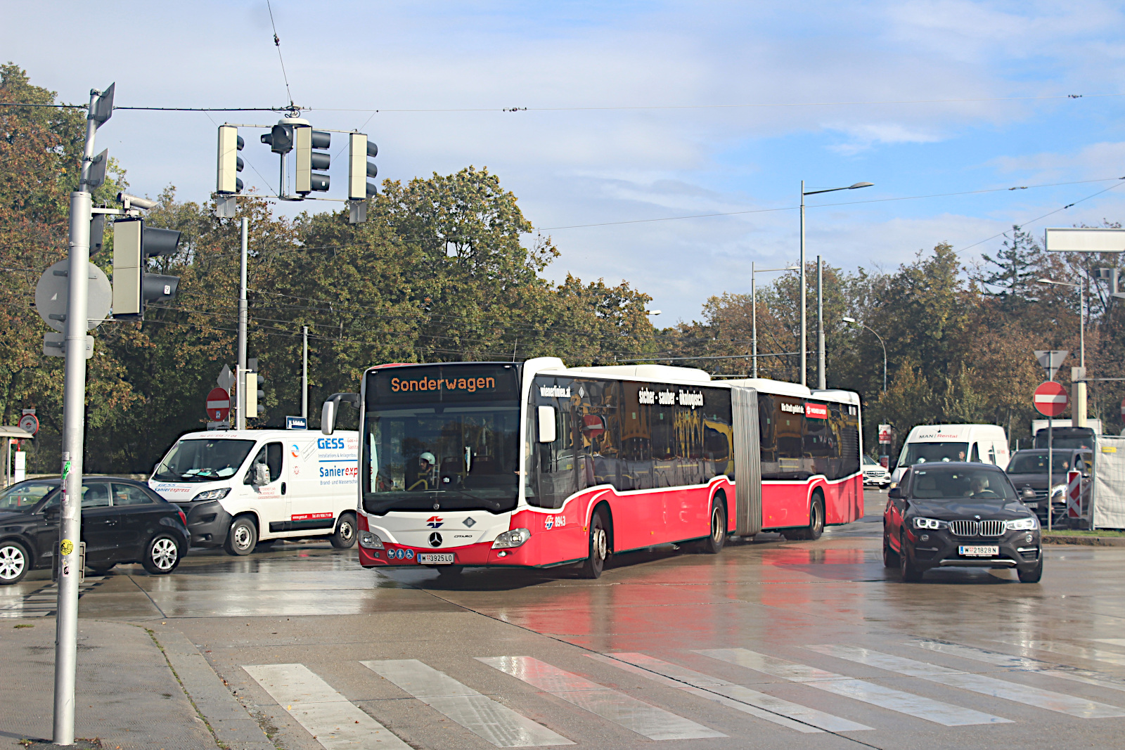 Mercedes-Benz O530G C2 8943 Wiener Linien GmbH & Co KG